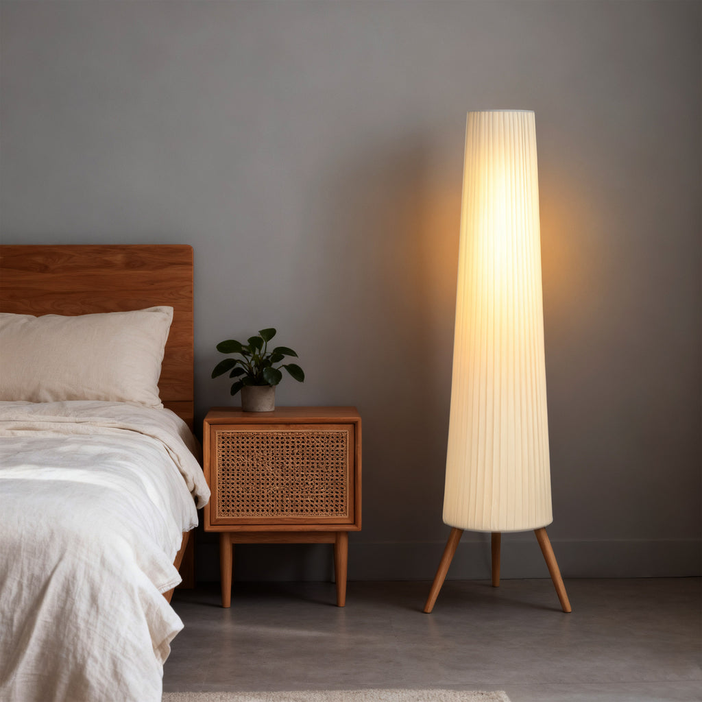 HOMCOM Candeeiro de Pé com Tripé, Madeira e Tecido, 153 cm