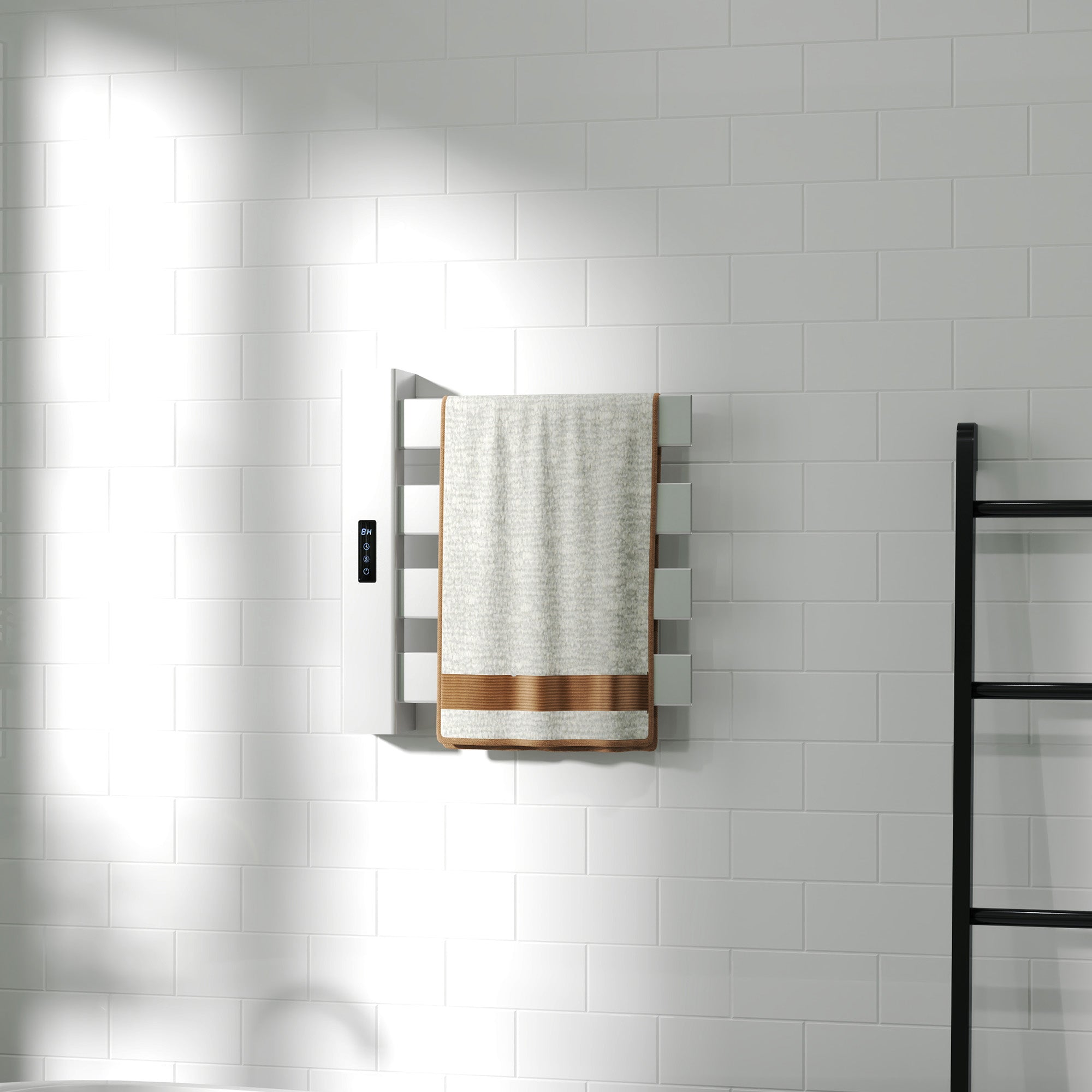 HOMCOM Toalheiro Elétrico de Parede 130W Wi-Fi 4 Barras Branco